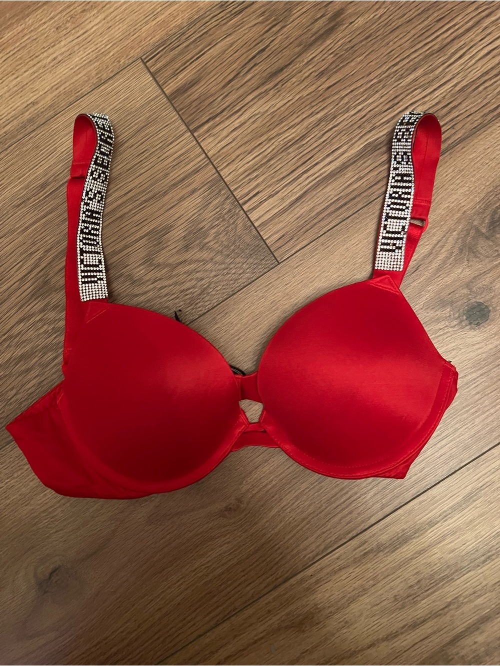 Victoria's Secret Very Sexy Red Shine Strap Push Up Bra